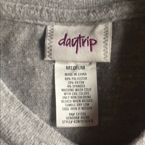 Colorblock Top - Picture 2 of 3